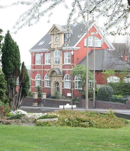 Carnegie Library: Austen Apartment 2 Bedroom Mexborough Luaran gambar